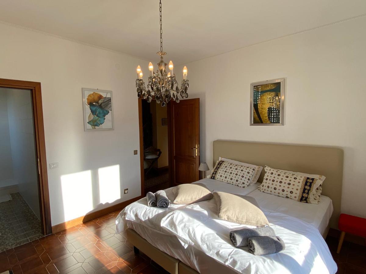 B&B Rox E Claudia Lugnola Luaran gambar